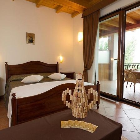 Locanda Ristorante Al Cardellino Бардолино Екстериор снимка