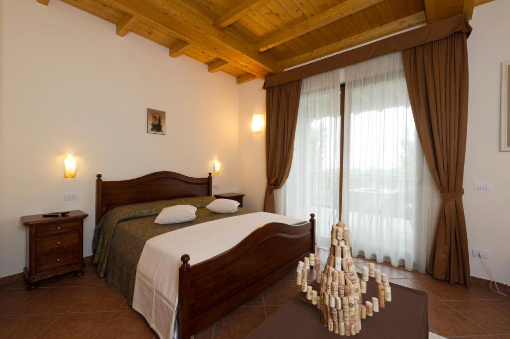 Locanda Ristorante Al Cardellino Бардолино Екстериор снимка