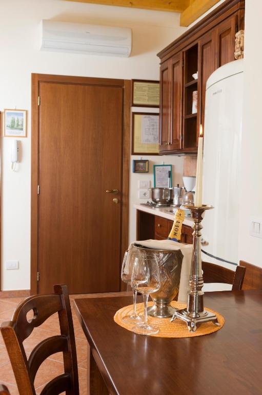 Locanda Ristorante Al Cardellino Бардолино Екстериор снимка